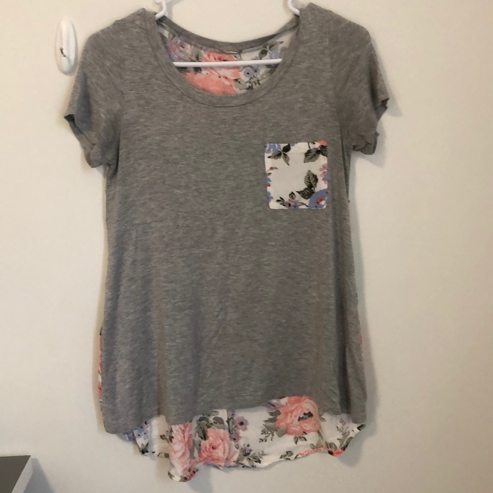 Floral back shirt sleeve